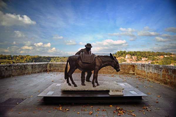 monumento villano