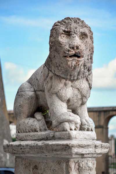 leone