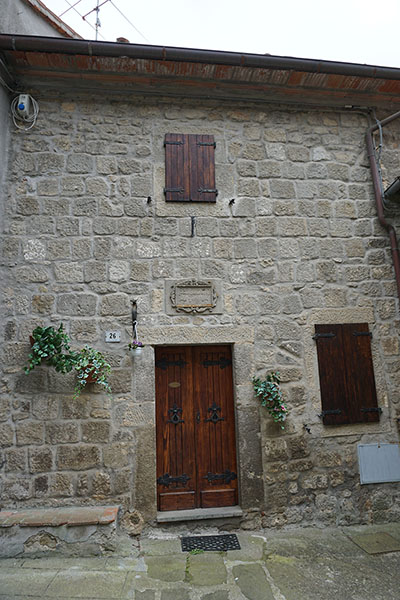 via s antonio