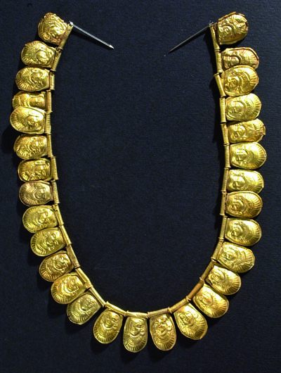 collana